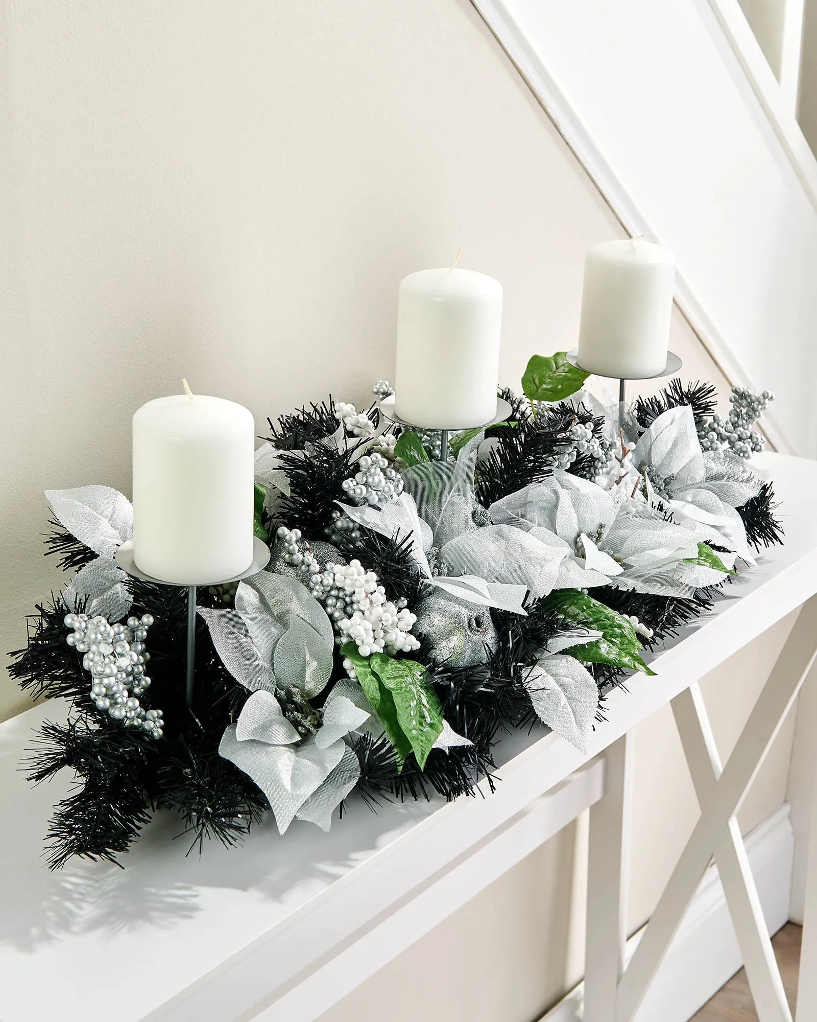 3 Pillar Decorated Garland Candle Holder, Black/Silver, 76 cm