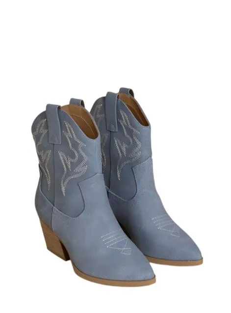 Ankle Length Western Boots