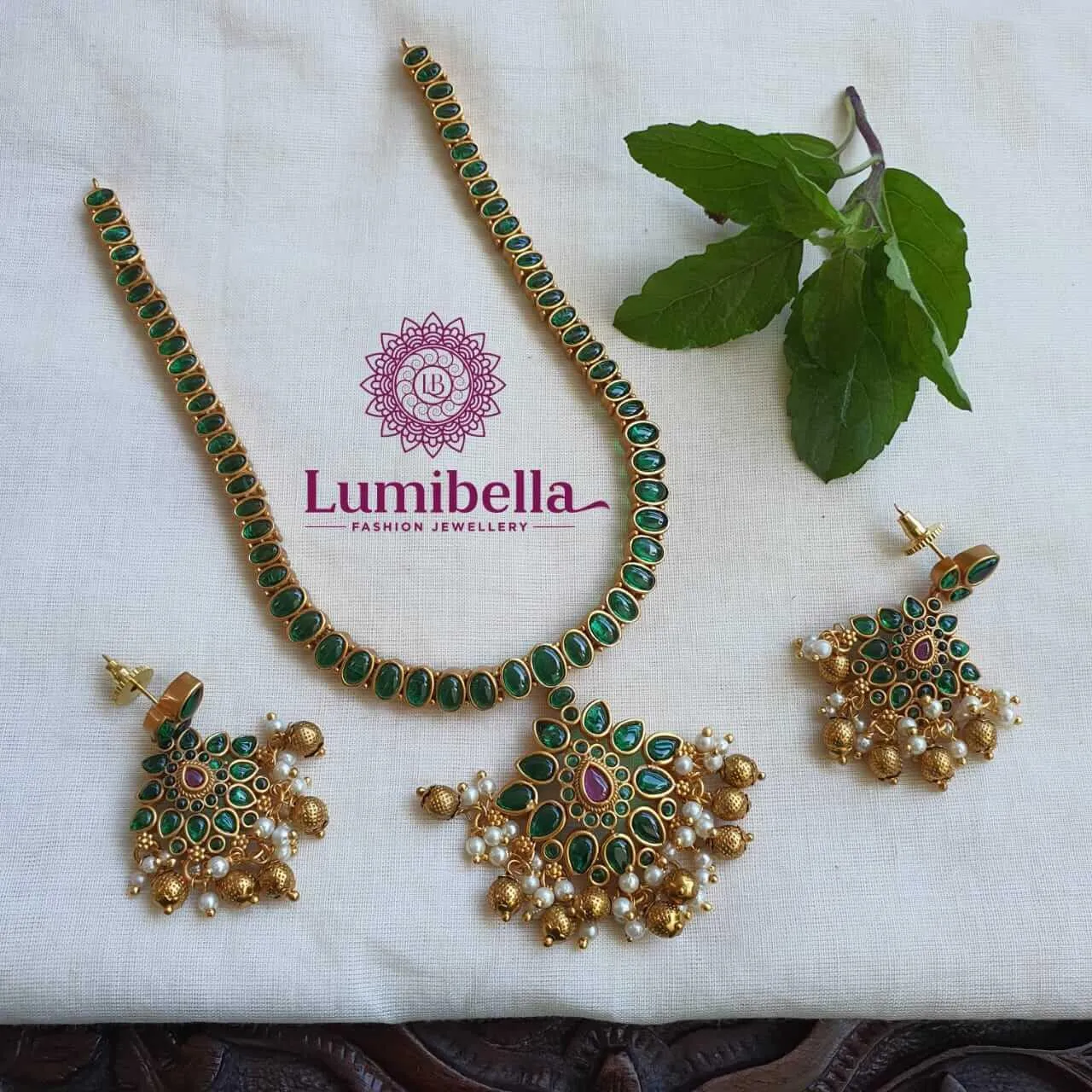 Antique Jewellery With Kemp Embellishment