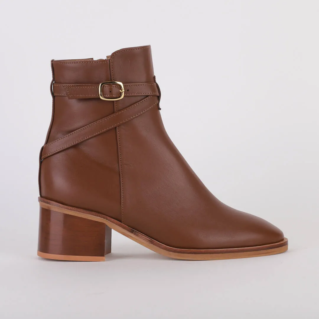 Aubrey - belted ankle boots