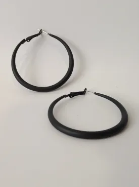 Black Hues Hoop Earrings