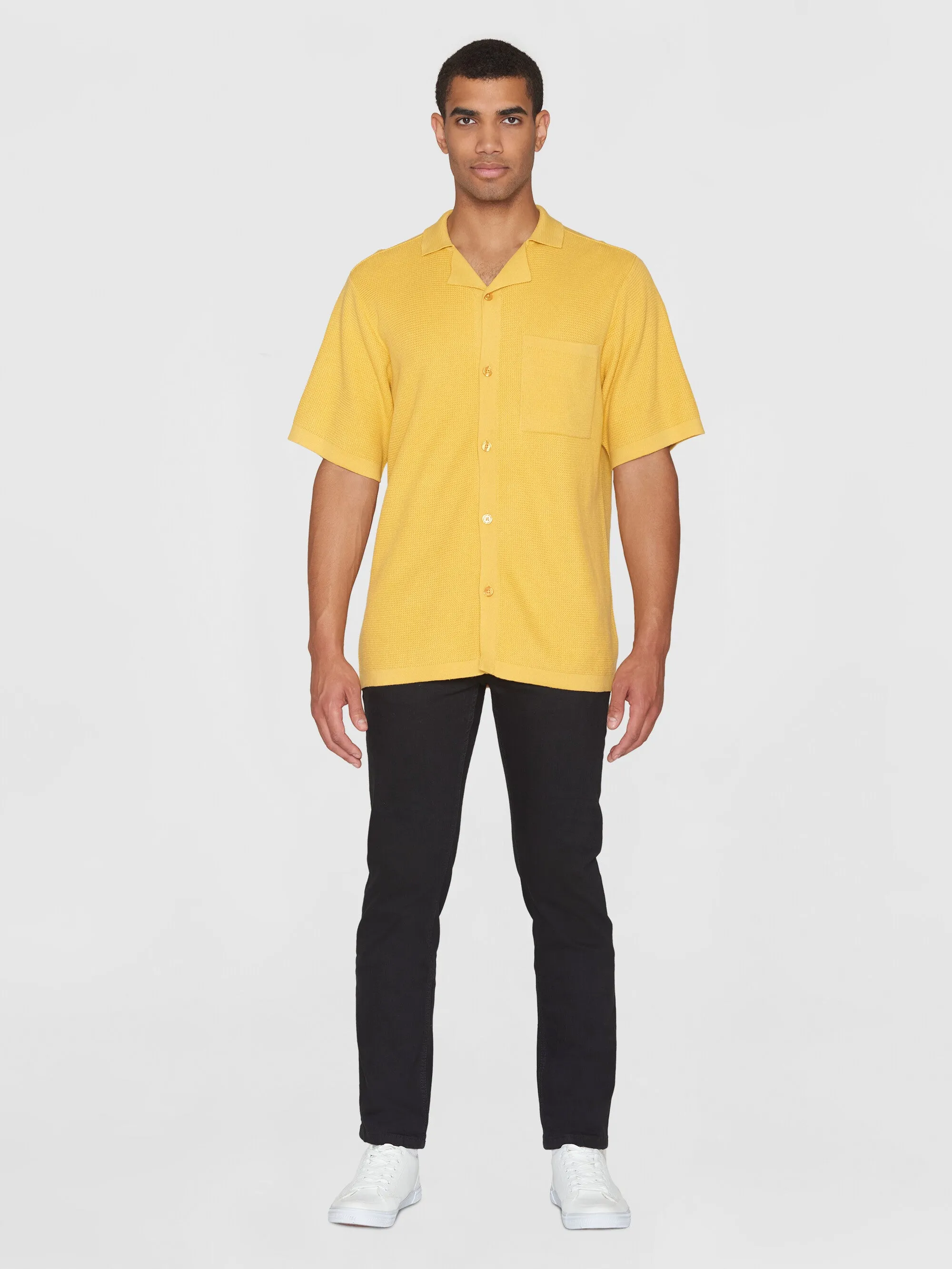 Boxy short sleeve structured knitted shirt - Regenerative Organic Certified™ - GOTS/Vegan - Misted Yellow