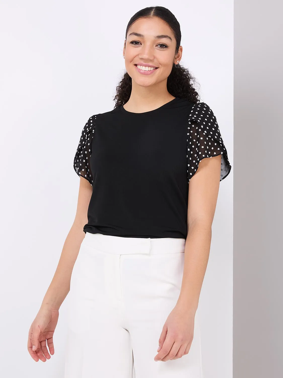 Clip Dot Tulip Sleeve Top