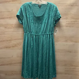 Dress Casual Short By Torrid In Green, Size: M