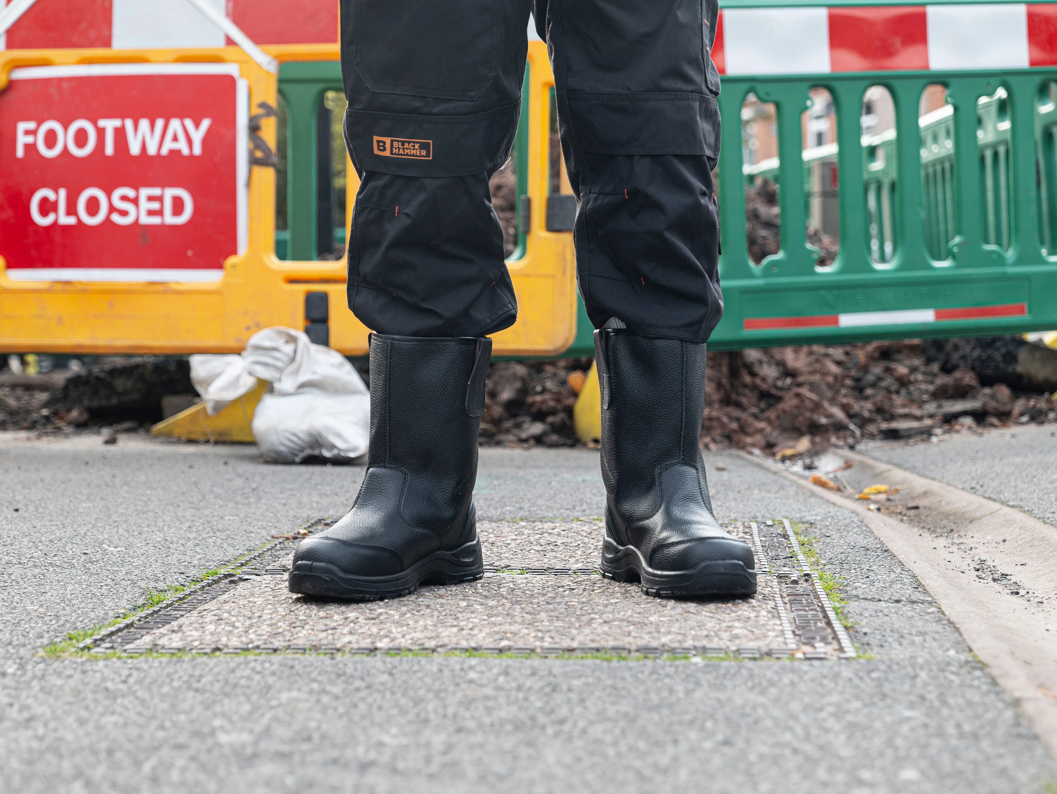 Iron Rigger Safety Boots with Steel Toe Cap and Steel Midsole Protection