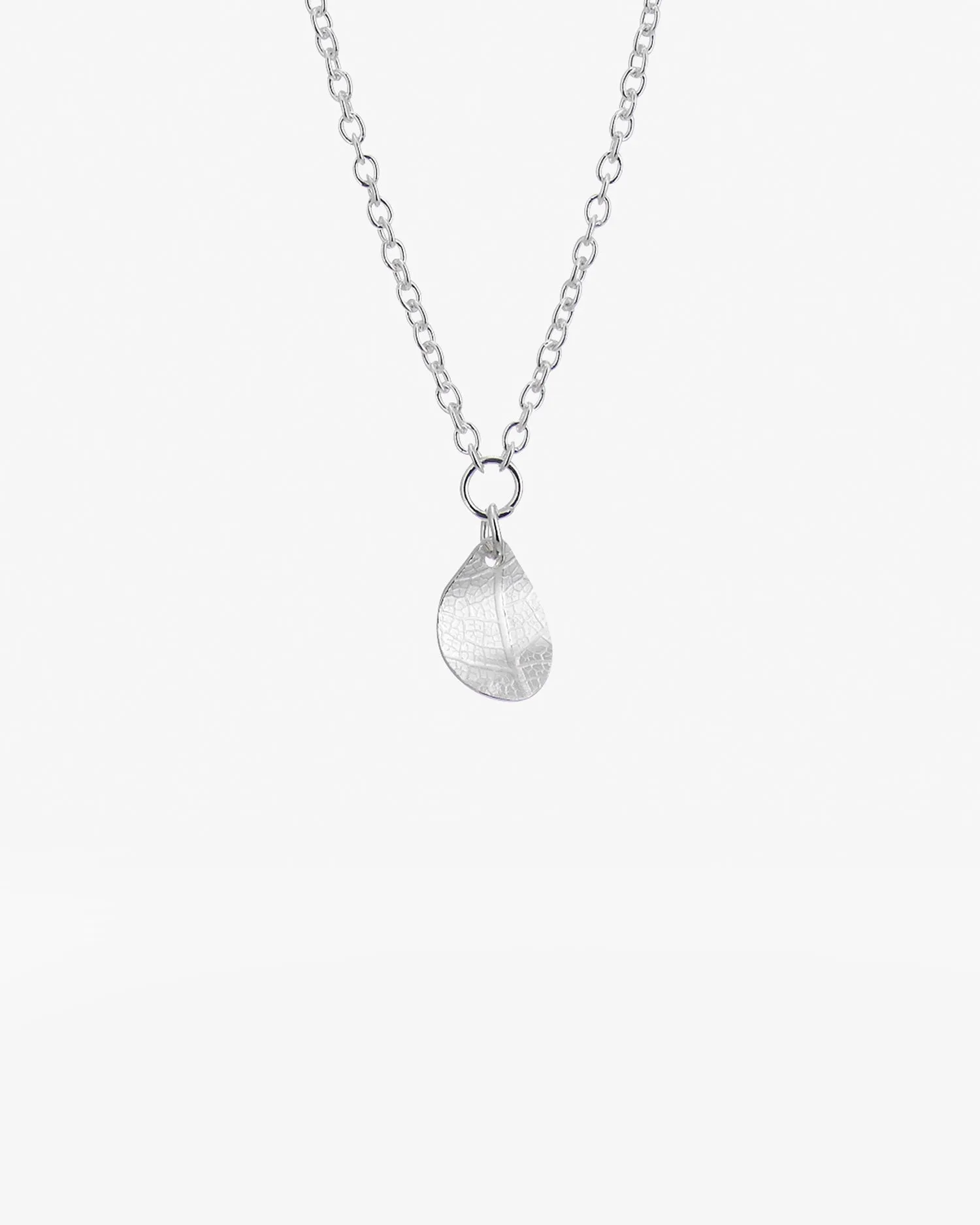 Leaf drop necklace silver