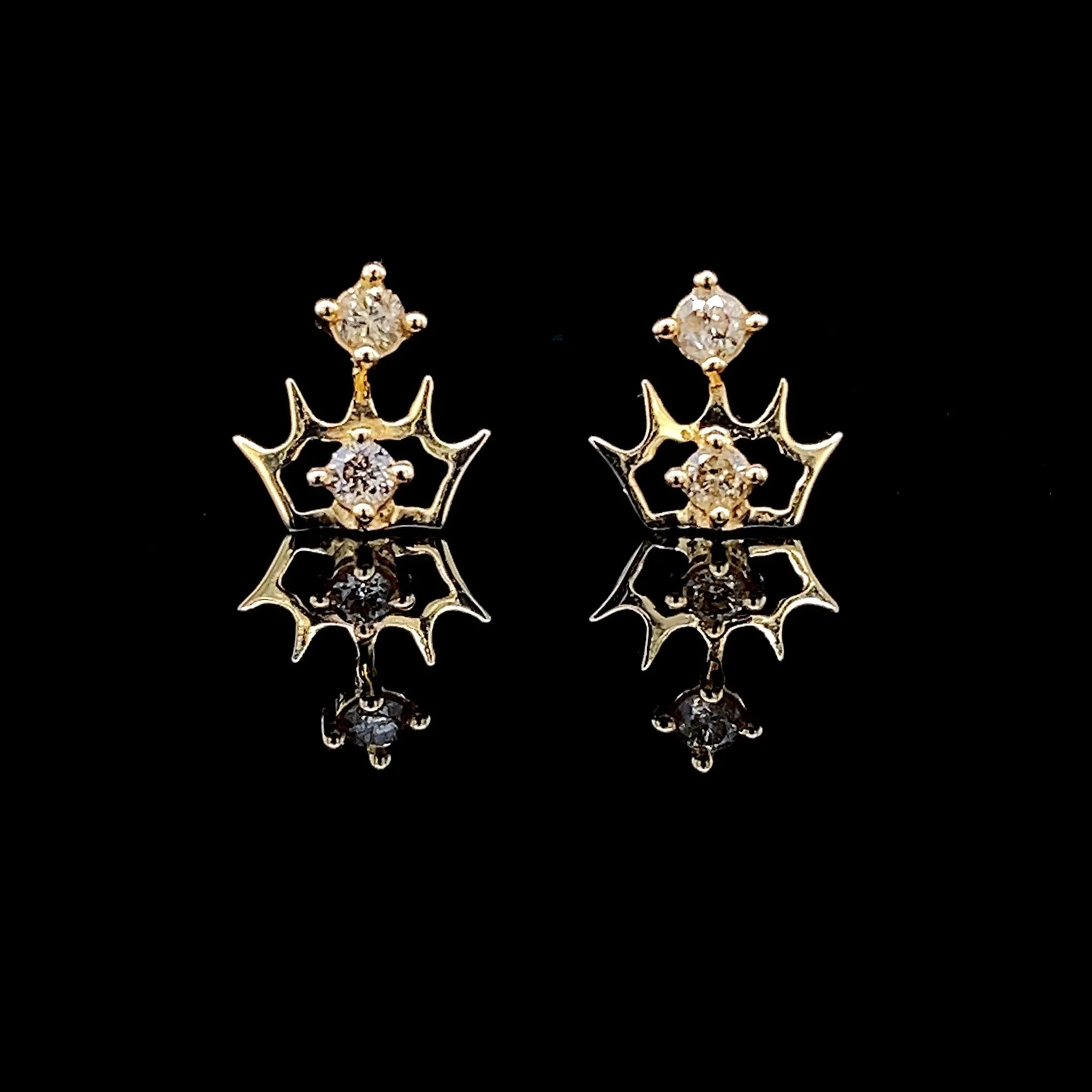 #LVNA2024 | Golden Crown Stud Deco Diamond Earrings 18kt