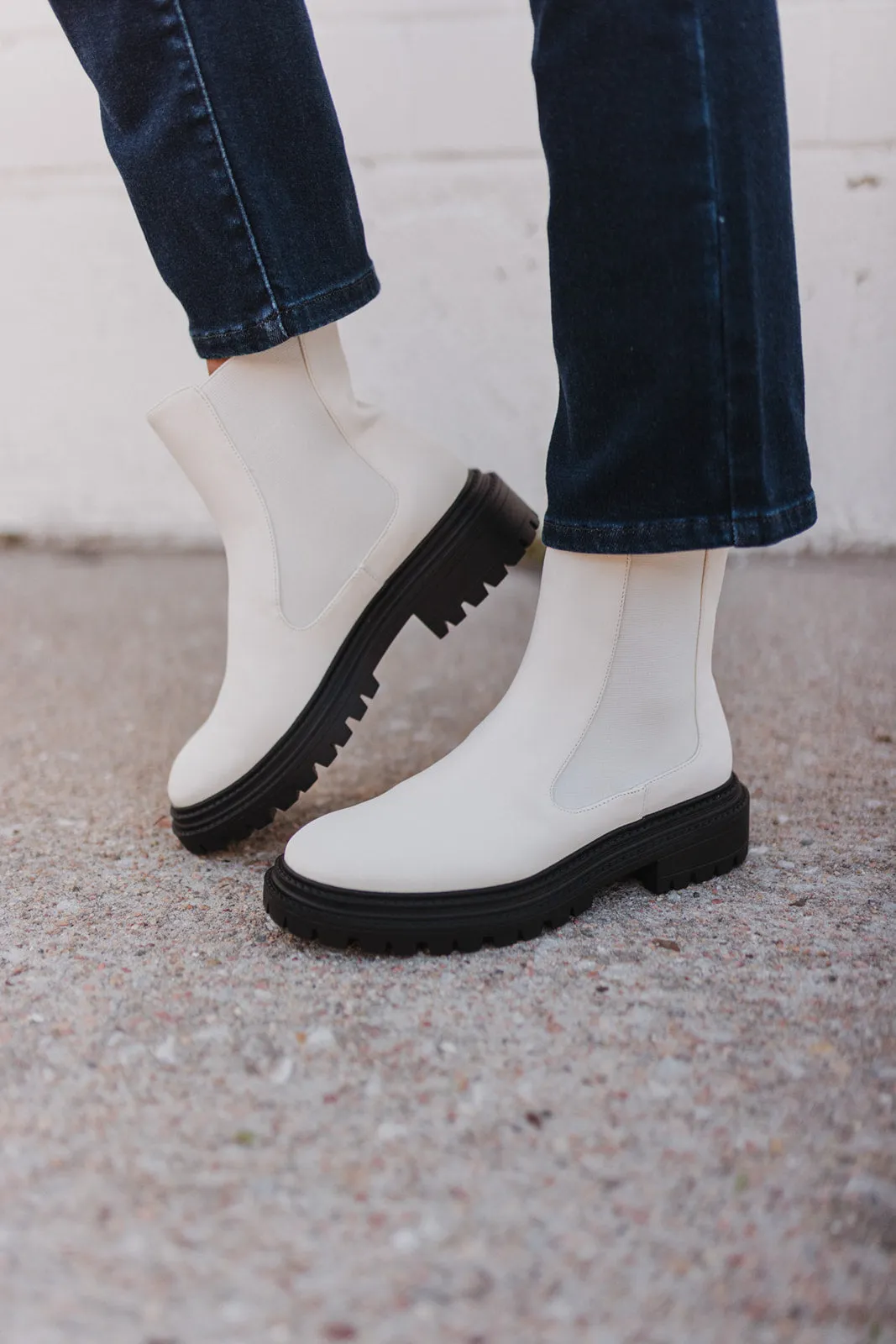 Nell Chunky White Boot