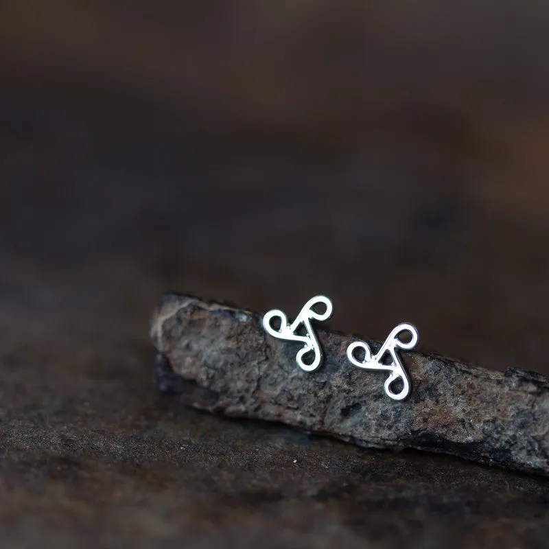 Tiny Celtic Triskele Earrings, unisex 7mm triskelion studs