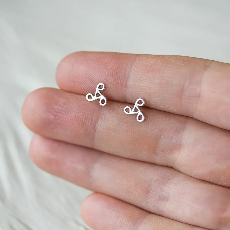 Tiny Celtic Triskele Earrings, unisex 7mm triskelion studs