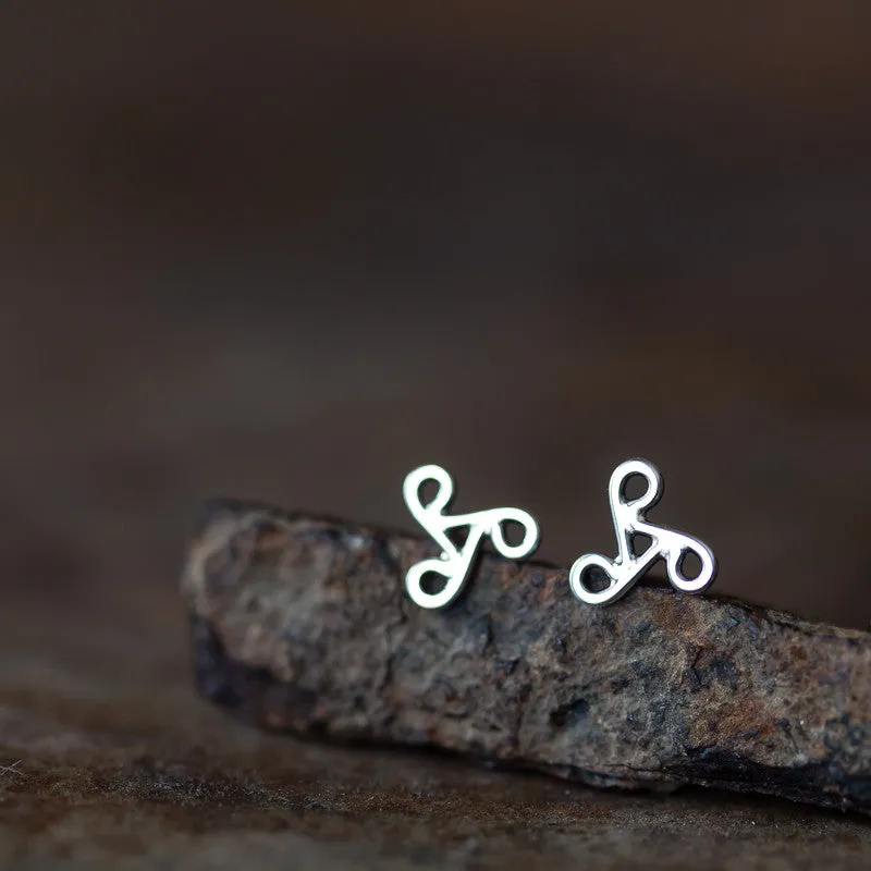 Tiny Celtic Triskele Earrings, unisex 7mm triskelion studs